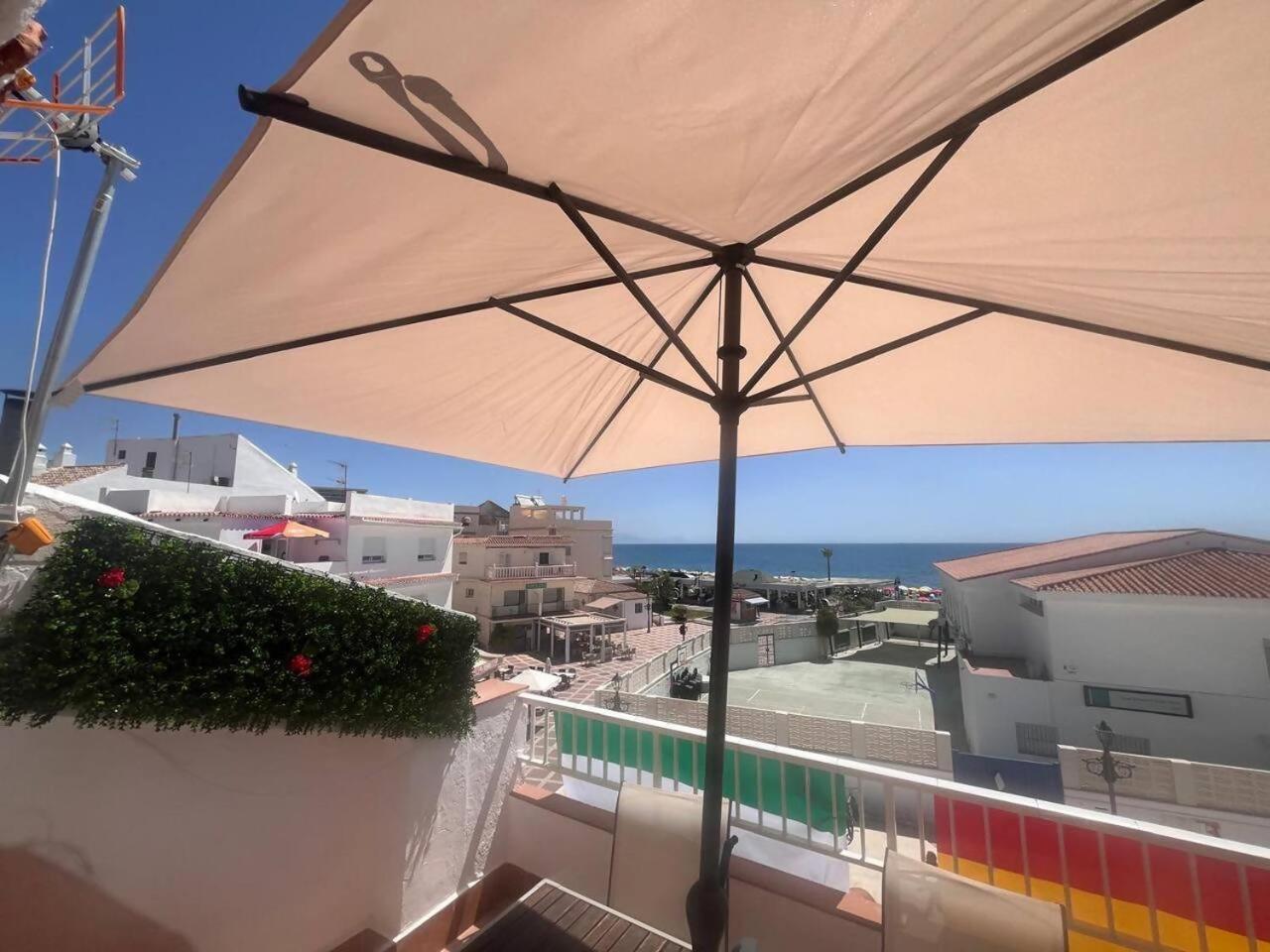 Apartamento Lidia Planta 2, La Carihuela 1ª Linea Playa, Vistas Mar, Buhardilla 1 Dormitorio, 40 M2, 1-3 Huesped, Terraza, Wifi トレモリノス エクステリア 写真